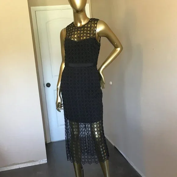 ᑕYᑎTᕼIᗩ ᖇOᗯᒪEY Sleeveless Lace-Mesh-Overlay Midi Dress - Picture 2 of 12